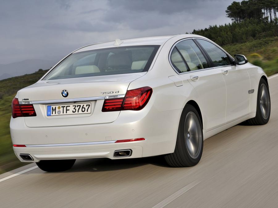  BMW 750d xDrive 2012 года  (фото 48 из 54)